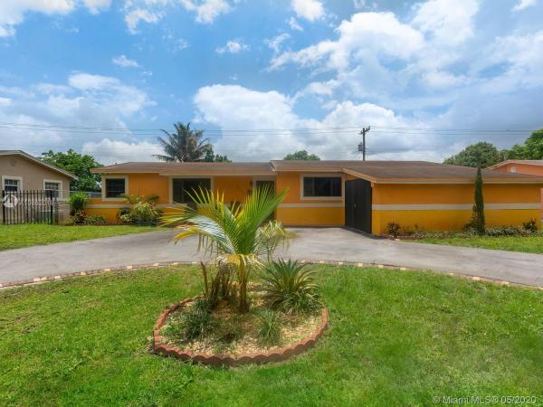 Bell Gardens, 19235 NW 24th Ave, Miami Gardens, Florida 33056, image 2