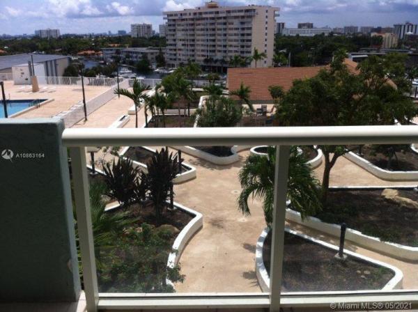 Sailboat Cay, 13499 Biscayne Blvd #608, North Miami, Florida 33181, image 2