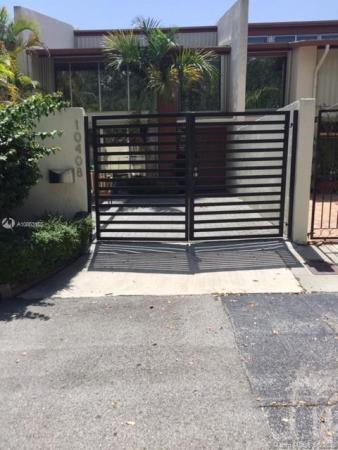 Sunset Park Lake Villas, 10408 SW 76th St, Kendall, Florida 33173, image 2