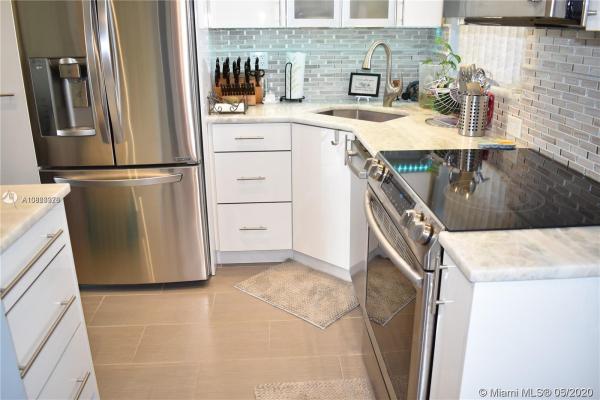 Sunrise Lakes 2, 8135 Sunrise Lakes Blvd #207, Sunrise, Florida 33322, image 1