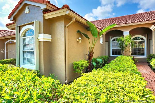 Mizner Pointe Of Boca Via Ancho, 8542 Via Serena, Boca Raton, Florida 33433, image 2