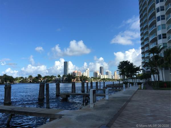Hamptons West, 20281 E Country Club Dr #TW5, Aventura, Florida 33180, image 2