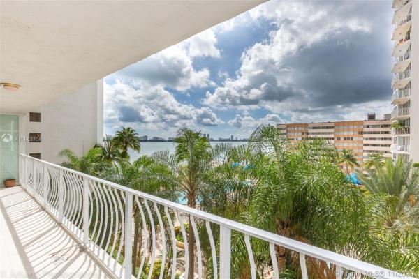 The Grandview Palace, 7601 E Treasure Dr #823, North Bay Village, Florida 33141, image 2