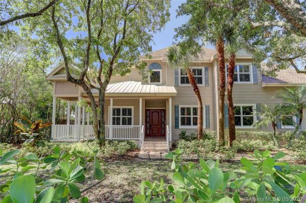 Victorian Gardens, 6 NW 11th St, Delray Beach, Florida 33444, image 2