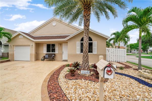 Scarborough, 1151 SW 109th Ln, Davie, Florida 33324, image 2