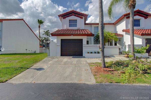 Saga Bay Townhomes, 8409 SW 208th Ter #8409, Cutler Bay, Florida 33189, image 2