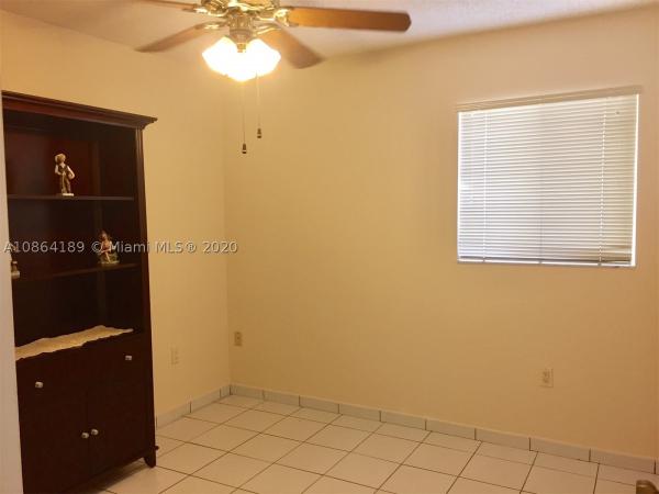 1759 SW 137th Pl, Unincorporated Dade County, Florida 33175, image 2