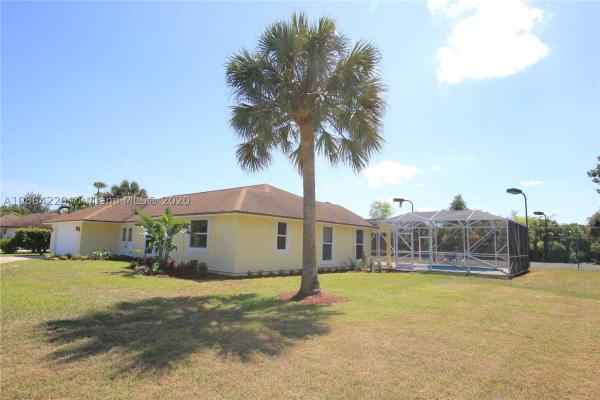 Whippoorwill Lakes, 765 Whippoorwill Row, West Palm Beach, Florida 33411, image 3
