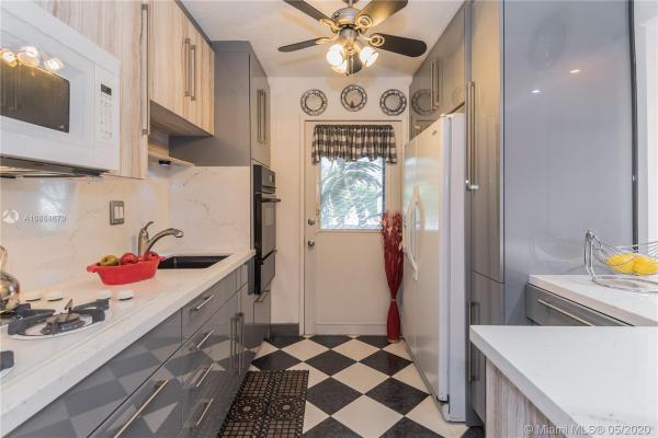 20337 NE 2nd Ave #23, Ives Estates, Florida 33179, image 2