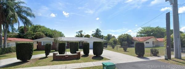 Biscayne Gardens, 40 NE 163rd St, Golden Glades, Florida 33162, image 2