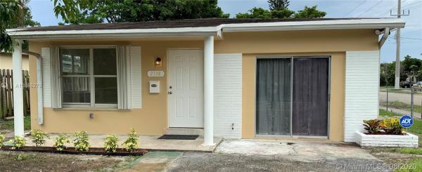 Hollywood Little Ranches, 2338 Pierce St, Hollywood, Florida 33020, image 2