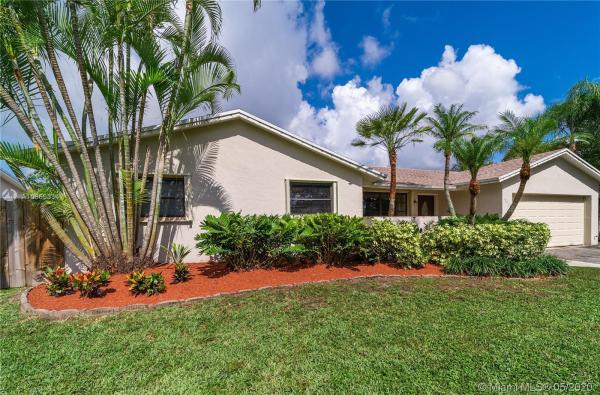 Woodfield, 10424 SW 142nd Ct, The Hammocks, Florida 33186, image 2