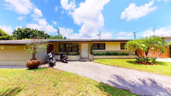 Bel Aire, 18620 Lenaire Dr, Cutler Bay, Florida 33157, image 2
