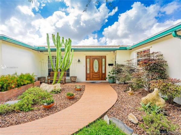 Kendale, 9721 Kendale Blvd, Kendall, Florida 33176, image 2