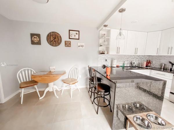 Heritage Village Of Palm Beach Lakes, 8007 80th Way, West Palm Beach, Florida 33407, image 2