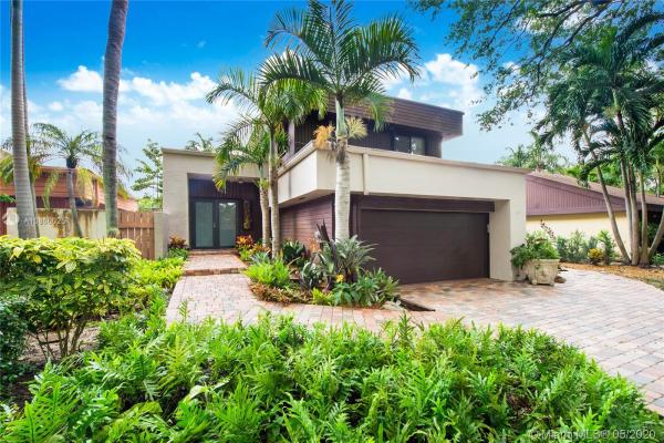 Hidden Oaks, 11903 SW 77th Ter, Kendall, Florida 33183, image 2