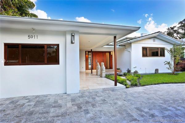 La Gorce Golf, 5911 Alton Rd, Miami Beach, Florida 33140, image 2
