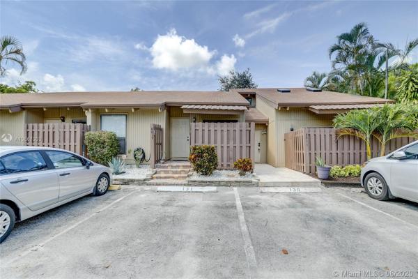 The Escape At Arrowhead, 8015 SW 22nd Ct, Davie, Florida 33324, image 2