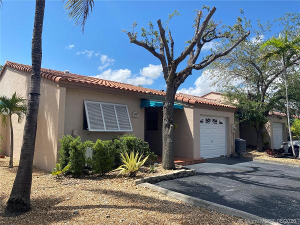 Lake Carol, 8547 Ardoch Rd, Miami Lakes, Florida 33016, image 2