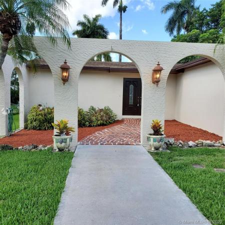 380 NE 117th St, Unincorporated Dade County, Florida 33161, image 2