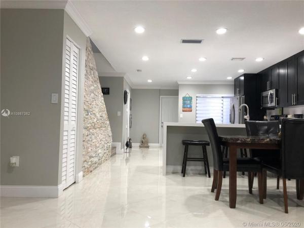 Camelot, 14261 SW 94th Circle Ln #103-20, The Hammocks, Florida 33186, image 2
