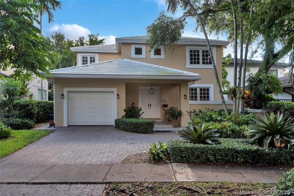Coral Gables Country Club, 3315 Toledo Plz, Coral Gables, Florida 33134, image 2