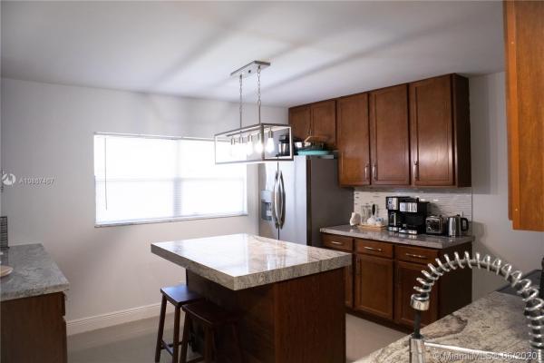 Hammocks Lake Forest, 1706 Hammock Blvd #110, Coconut Creek, Florida 33063, image 1