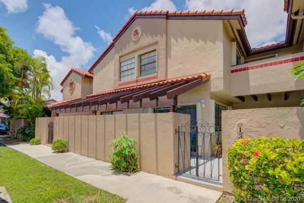 Courtyards In The Crossings, 13274 SW 112th Ter #13274, The Crossings, Florida 33186, image 2