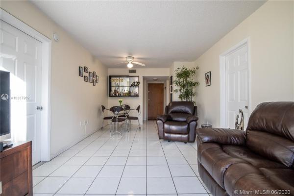 International Towers, 2055 SW 122nd AVE #112, Tamiami, Florida 33175, image 2