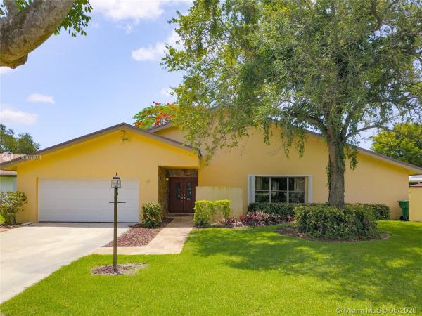 Sabal Chase, 11620 SW 104th St, Kendall, Florida 33176, image 2