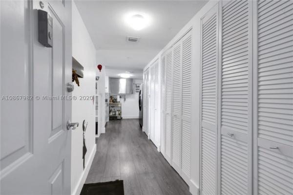 Marquis Of Coral Way, 280 SW 20th Rd #806, Miami, Florida 33129, image 2