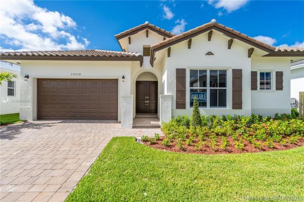 Venetian Parc, 15218 SW 176th Ln, Richmond West, Florida 33187, image 2