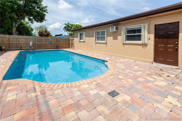 Oriole Estates, 4004 NW 36th Way, Lauderdale Lakes, Florida 33309, image 2