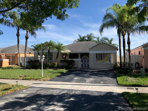 Leslie Lake North, 3050 NW 203rd Ter, Miami Gardens, Florida 33056, image 2