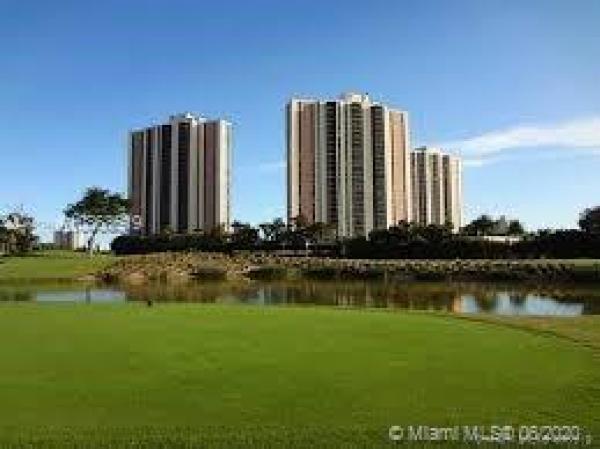 Coronado Tower 2, 20301 W Country Club Dr #623, Aventura, Florida 33180, image 2