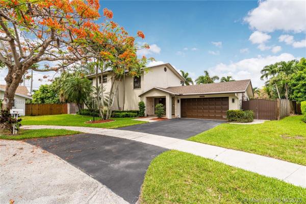 Ramas Of Kendall, 10411 SW 146th Pl, The Hammocks, Florida 33186, image 2
