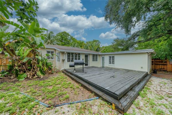 Homedale, 101 NW 88th St, El Portal, Florida 33150, image 1