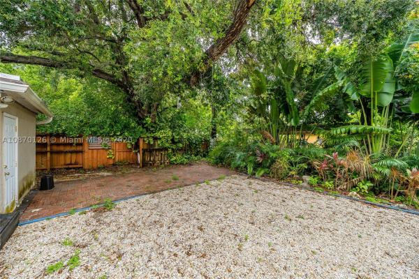 Homedale, 101 NW 88th St, El Portal, Florida 33150, image 2