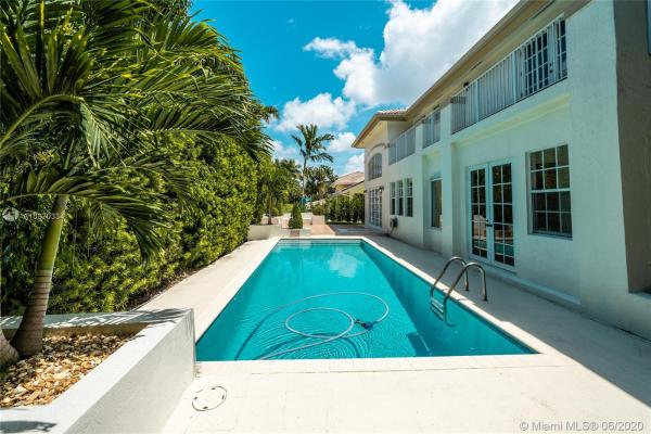 Graham West, 15940 NW 83rd Ave, Miami Lakes, Florida 33016, image 2