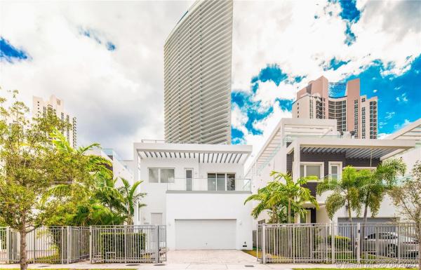 Atlantic 15, 18985 Atlantic Blvd, Sunny Isles Beach, Florida 33160, image 2