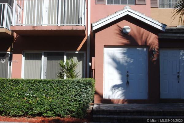 Palm Island Villas, 2725 NE 8th Ave #102, Wilton Manors, Florida 33334, image 2
