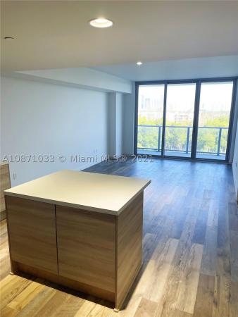 The Harbour South Tower, 16385 Biscayne Blvd #720, North Miami Beach, Florida 33160, image 1