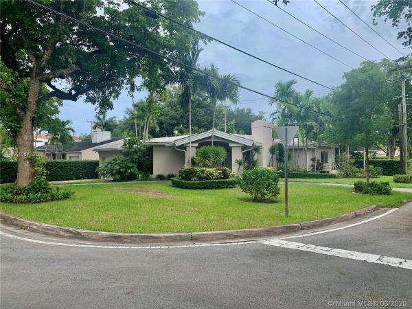 Biltmore, 648 Sevilla Ave, Coral Gables, Florida 33134, image 2