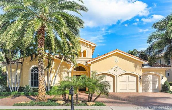 L'Hermitage At Frenchman's Reserve, 618 Hermitage Cir, Palm Beach Gardens, Florida 33410, image 2