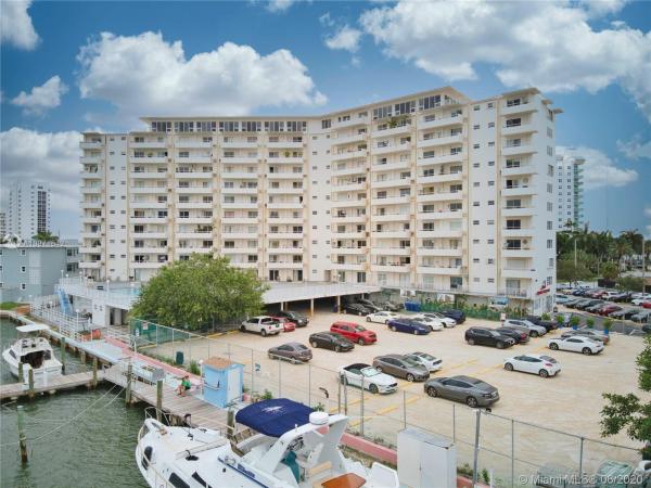 Bayshore Yacht & Tennis Club, 7904 West Dr #416, North Bay Village, Florida 33141, image 2