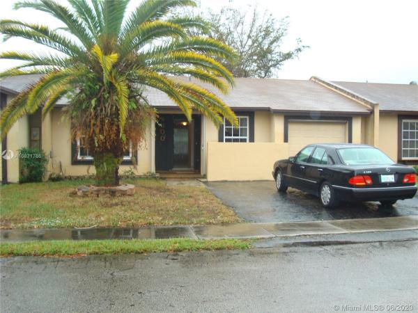 9300 E Heather Ln, Miramar, Florida 33025, image 2