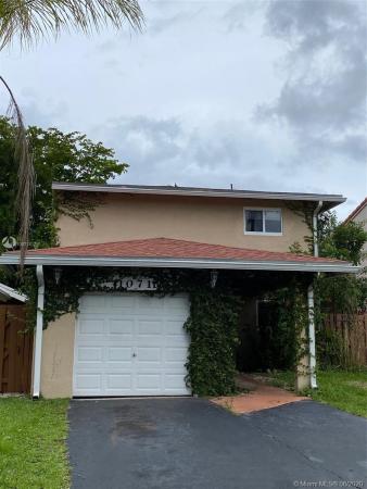 Juniper At The Hammocks, 10711 SW 148th Ct, The Hammocks, Florida 33196, image 2