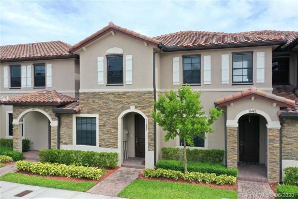 Artesa At Coco Palm Estates, 11482 SW 248th Ter #11482, Princeton, Florida 33032, image 2