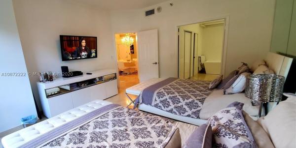 Mystic Pointe Tower 500, 3530 Mystic Pointe Dr #114, Aventura, Florida 33180, image 3