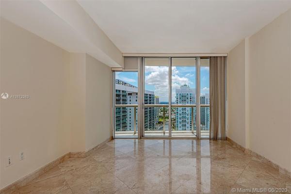 Icon Brickell Tower 3, 485 Brickell Ave #3905, Miami, Florida 33131, image 2